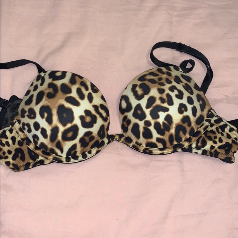 Victoria’s Secret push up bra